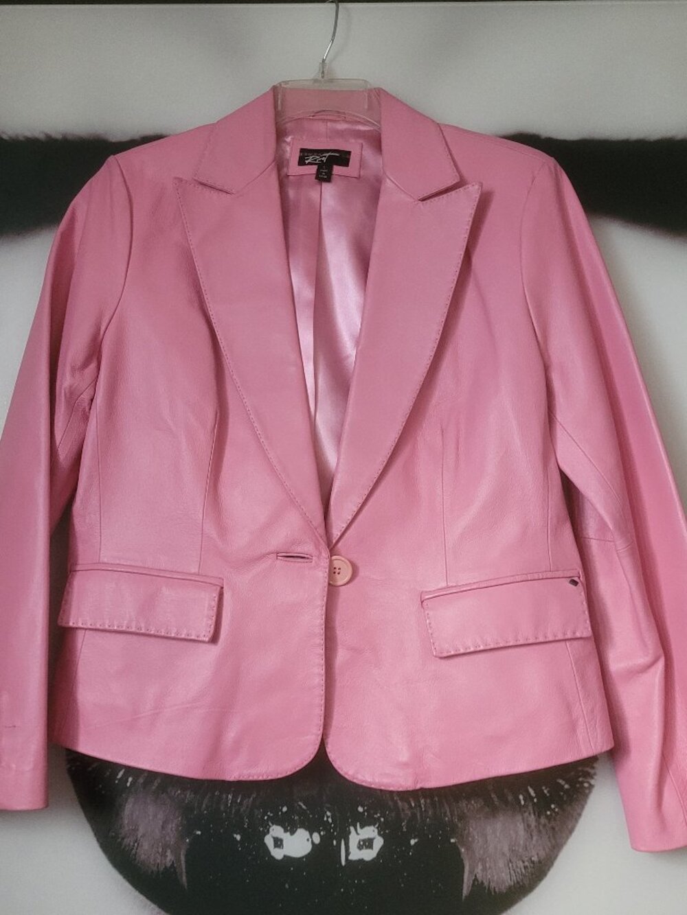 Pink leather structured blazer
